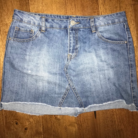 jean skirt - Picture 1 of 4